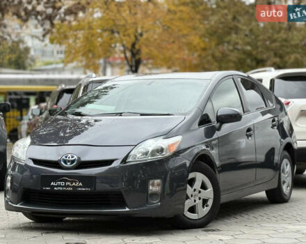 Серый Тойота Приус, объемом двигателя 1.8 л и пробегом 267 тыс. км за 8900 $, фото 1 на Automoto.ua