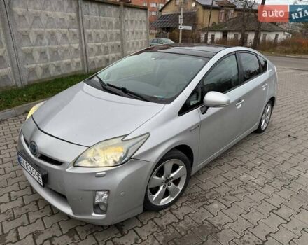 Серый Тойота Приус, объемом двигателя 1.8 л и пробегом 336 тыс. км за 7800 $, фото 1 на Automoto.ua