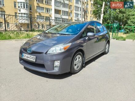 Сірий Тойота Пріус, об'ємом двигуна 1.8 л та пробігом 250 тис. км за 9300 $, фото 1 на Automoto.ua
