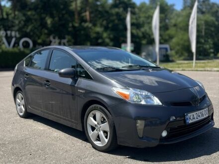 Тойота Приус 2012 в Киеве на Automoto.ua Серый Тойота Приус, объемом двигателя 1.8 л и пробегом 241 тыс. км за 11000 $, фото 1 на Automoto.ua