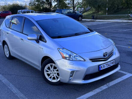 Тойота Пріус 2013 у Києві на Automoto.ua Сірий Тойота Пріус, об'ємом двигуна 1.8 л та пробігом 162 тис. км за 15200 $, фото 1 на Automoto.ua