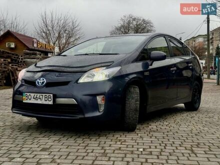 Тойота Приус 2013 в Тернополе на Automoto.ua Серый Тойота Приус, объемом двигателя 1.8 л и пробегом 270 тыс. км за 10500 $, фото 1 на Automoto.ua