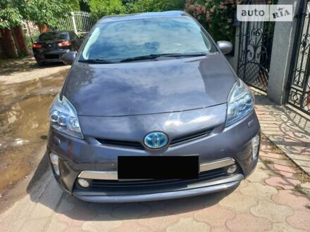 Тойота Приус 2013 в Ужгороде на Automoto.ua Серый Тойота Приус, объемом двигателя 1.8 л и пробегом 154 тыс. км за 13300 $, фото 1 на Automoto.ua