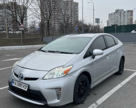 Серый Тойота Приус, объемом двигателя 1.8 л и пробегом 228 тыс. км за 12000 $, фото 1 на Automoto.ua