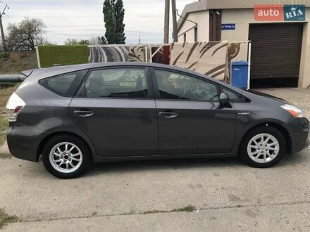 Сірий Тойота Пріус, об'ємом двигуна 1.8 л та пробігом 185 тис. км за 12350 $, фото 1 на Automoto.ua