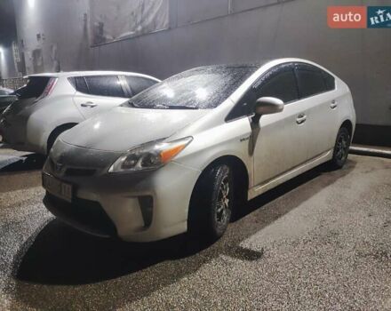 Серый Тойота Приус, объемом двигателя 1.8 л и пробегом 437 тыс. км за 10200 $, фото 1 на Automoto.ua