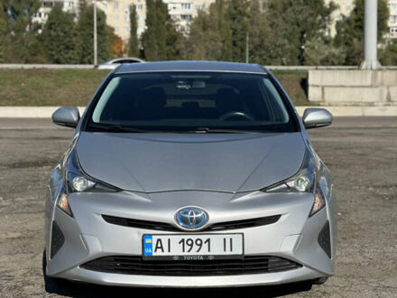 Тойота Приус 2016 в Киеве на Automoto.ua Серый Тойота Приус, объемом двигателя 1.8 л и пробегом 287 тыс. км за 15000 $, фото 1 на Automoto.ua