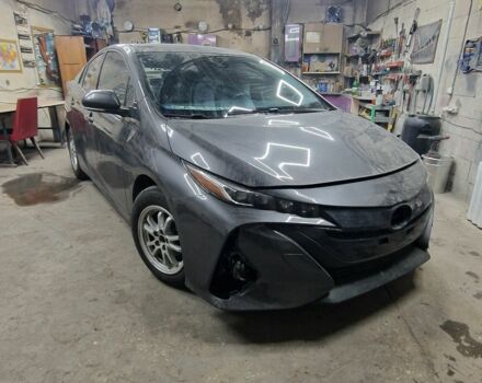 Серый Тойота Приус, объемом двигателя 1.8 л и пробегом 167 тыс. км за 12500 $, фото 1 на Automoto.ua