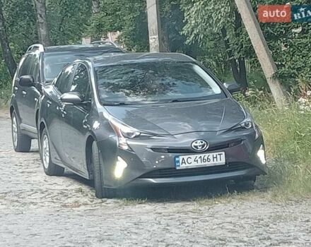 Серый Тойота Приус, объемом двигателя 1.8 л и пробегом 181 тыс. км за 15200 $, фото 1 на Automoto.ua