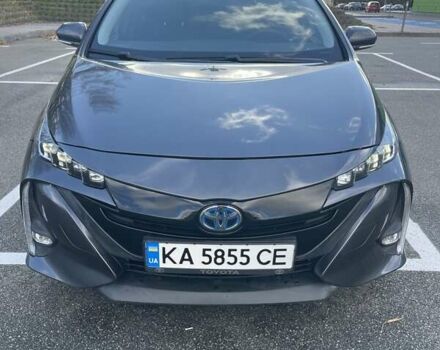 Серый Тойота Приус, объемом двигателя 1.8 л и пробегом 93 тыс. км за 18555 $, фото 1 на Automoto.ua