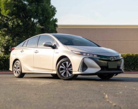 Серый Тойота Приус, объемом двигателя 1.8 л и пробегом 49 тыс. км за 4600 $, фото 1 на Automoto.ua