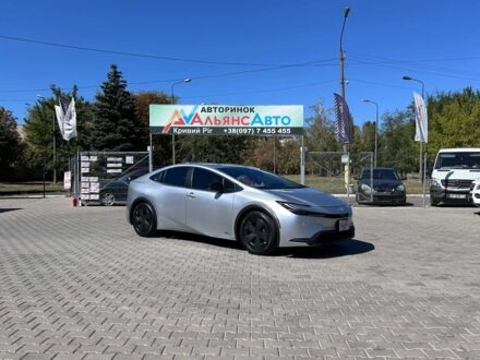 Тойота Приус 2023 в Кривом Роге на Automoto.ua Серый Тойота Приус, объемом двигателя 2 л и пробегом 116 тыс. км за 26000 $, фото 1 на Automoto.ua