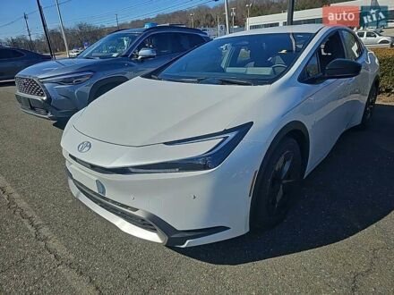Тойота Приус 2023 в Киеве на Automoto.ua Серый Тойота Приус, объемом двигателя 2 л и пробегом 36 тыс. км за 9000 $, фото 1 на Automoto.ua