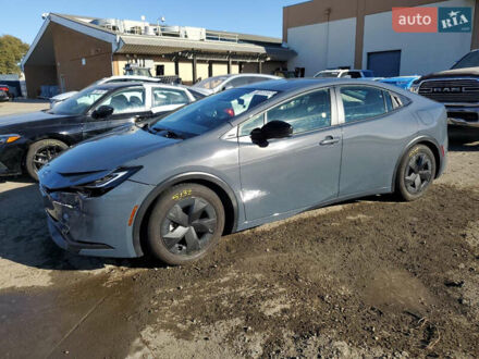 Тойота Приус 2023 в Умани на Automoto.ua Серый Тойота Приус, объемом двигателя 2 л и пробегом 29 тыс. км за 19700 $, фото 1 на Automoto.ua