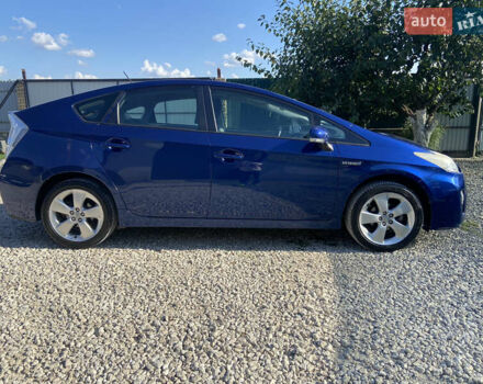 Синий Тойота Приус, объемом двигателя 1.8 л и пробегом 330 тыс. км за 9900 $, фото 3 на Automoto.ua