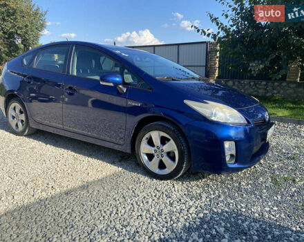 Синий Тойота Приус, объемом двигателя 1.8 л и пробегом 330 тыс. км за 9900 $, фото 1 на Automoto.ua