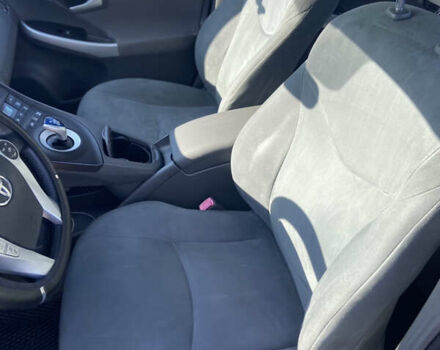 Синий Тойота Приус, объемом двигателя 1.8 л и пробегом 330 тыс. км за 9900 $, фото 5 на Automoto.ua