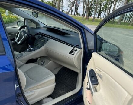 Синий Тойота Приус, объемом двигателя 1.8 л и пробегом 290 тыс. км за 9300 $, фото 6 на Automoto.ua