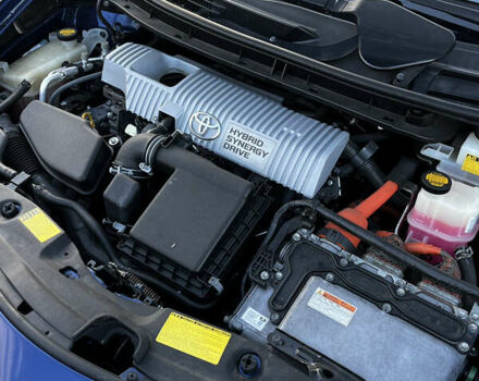 Синий Тойота Приус, объемом двигателя 1.8 л и пробегом 240 тыс. км за 9600 $, фото 13 на Automoto.ua