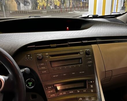 Синий Тойота Приус, объемом двигателя 1.8 л и пробегом 290 тыс. км за 10700 $, фото 10 на Automoto.ua