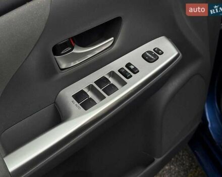 Синий Тойота Приус, объемом двигателя 1.8 л и пробегом 315 тыс. км за 10290 $, фото 18 на Automoto.ua