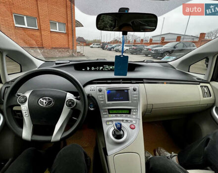 Синій Тойота Пріус, об'ємом двигуна 1.8 л та пробігом 125 тис. км за 13000 $, фото 15 на Automoto.ua