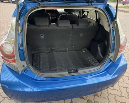 Синий Тойота Приус, объемом двигателя 1.5 л и пробегом 125 тыс. км за 10350 $, фото 16 на Automoto.ua