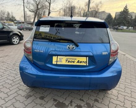 Синий Тойота Приус, объемом двигателя 1.5 л и пробегом 125 тыс. км за 10350 $, фото 5 на Automoto.ua