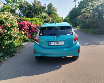 Синий Тойота Приус, объемом двигателя 1.5 л и пробегом 70 тыс. км за 11400 $, фото 2 на Automoto.ua