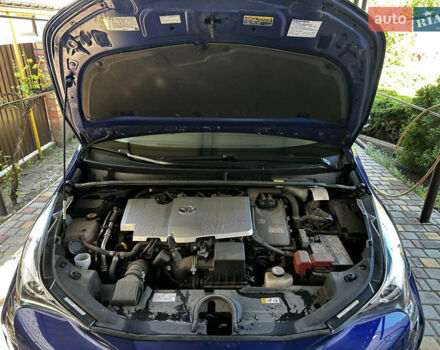 Синий Тойота Приус, объемом двигателя 1.8 л и пробегом 102 тыс. км за 16499 $, фото 6 на Automoto.ua