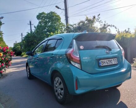 Синий Тойота Приус, объемом двигателя 1.5 л и пробегом 70 тыс. км за 11400 $, фото 3 на Automoto.ua