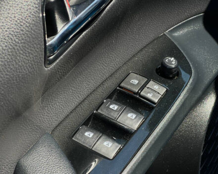 Синій Тойота Пріус, об'ємом двигуна 1.8 л та пробігом 71 тис. км за 22200 $, фото 6 на Automoto.ua