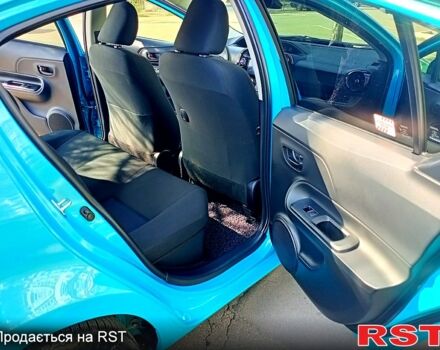 Синій Тойота Пріус, об'ємом двигуна 15 л та пробігом 60 тис. км за 13700 $, фото 12 на Automoto.ua