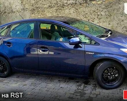 Тойота Приус 2014 в Одессе на Automoto.ua Синий Тойота Приус, объемом двигателя 1.8 л и пробегом 262 тыс. км за 11700 $, фото 1 на Automoto.ua