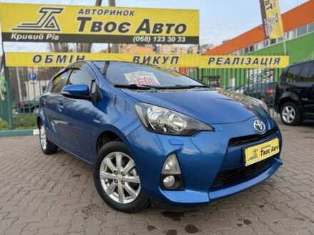 Синий Тойота Приус, объемом двигателя 1.5 л и пробегом 125 тыс. км за 10350 $, фото 1 на Automoto.ua