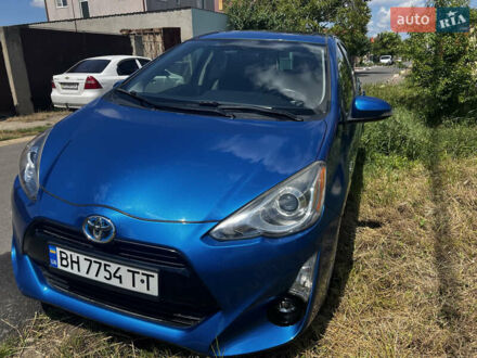 Синий Тойота Приус, объемом двигателя 1.5 л и пробегом 90 тыс. км за 12700 $, фото 1 на Automoto.ua