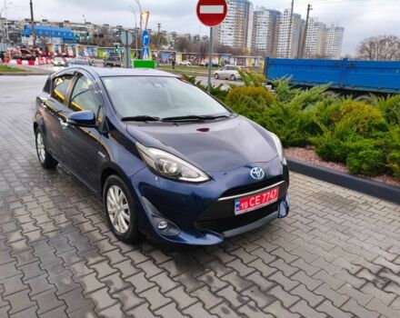 Синий Тойота Приус, объемом двигателя 1.5 л и пробегом 77 тыс. км за 12500 $, фото 1 на Automoto.ua