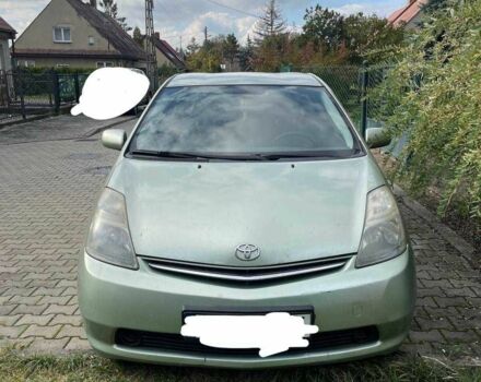 Зеленый Тойота Приус, объемом двигателя 1.5 л и пробегом 400 тыс. км за 6000 $, фото 3 на Automoto.ua