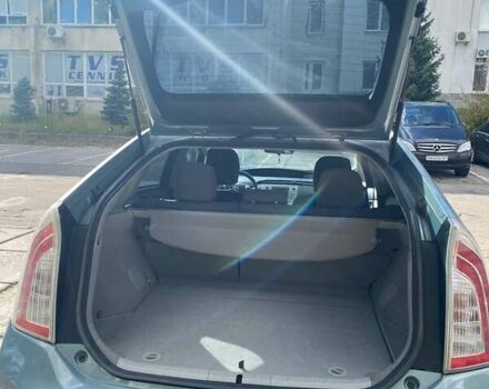 Зеленый Тойота Приус, объемом двигателя 1.8 л и пробегом 300 тыс. км за 10000 $, фото 2 на Automoto.ua