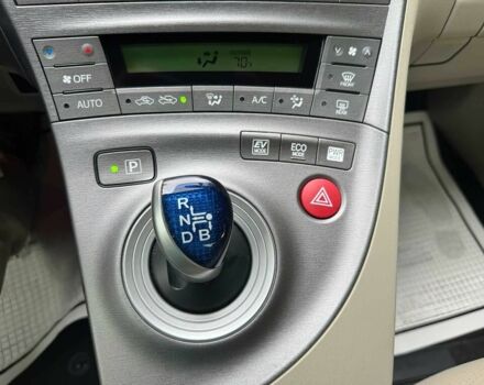 Тойота Приус 2014 в Одессе на Automoto.ua Зеленый Тойота Приус, объемом двигателя 1.8 л и пробегом 81 тыс. км за 12100 $, фото 8 на Automoto.ua