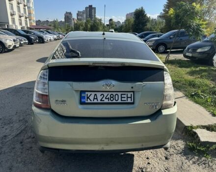 Зеленый Тойота Приус, объемом двигателя 1.5 л и пробегом 300 тыс. км за 3700 $, фото 3 на Automoto.ua