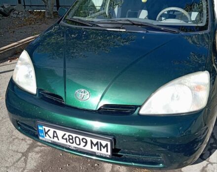 Зеленый Тойота Приус, объемом двигателя 1.5 л и пробегом 280 тыс. км за 4500 $, фото 1 на Automoto.ua