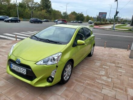 Тойота Приус 2015 в Киеве на Automoto.ua Зеленый Тойота Приус, объемом двигателя 1.5 л и пробегом 112 тыс. км за 11800 $, фото 1 на Automoto.ua