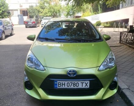 Зеленый Тойота Приус, объемом двигателя 1.6 л и пробегом 126 тыс. км за 12000 $, фото 1 на Automoto.ua