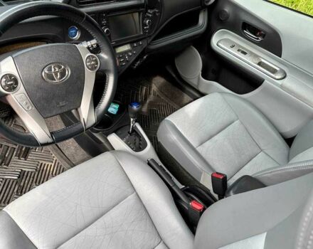 Оранжевый Тойота Приус, объемом двигателя 1.5 л и пробегом 280 тыс. км за 7500 $, фото 4 на Automoto.ua