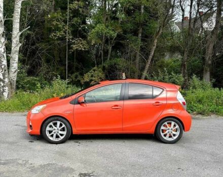 Оранжевый Тойота Приус, объемом двигателя 1.5 л и пробегом 280 тыс. км за 7500 $, фото 1 на Automoto.ua