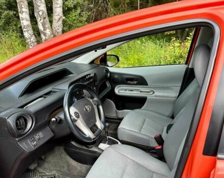 Оранжевый Тойота Приус, объемом двигателя 1.5 л и пробегом 280 тыс. км за 7500 $, фото 3 на Automoto.ua