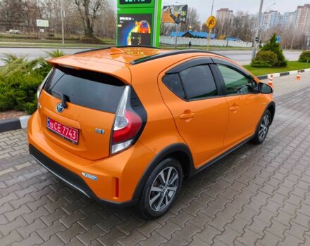 Оранжевый Тойота Приус, объемом двигателя 1.5 л и пробегом 97 тыс. км за 13400 $, фото 2 на Automoto.ua