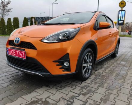 Оранжевый Тойота Приус, объемом двигателя 1.5 л и пробегом 97 тыс. км за 13400 $, фото 5 на Automoto.ua