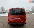 Красный Тойота Proace Verso, объемом двигателя 2 л и пробегом 77 тыс. км за 35800 $, фото 5 на Automoto.ua